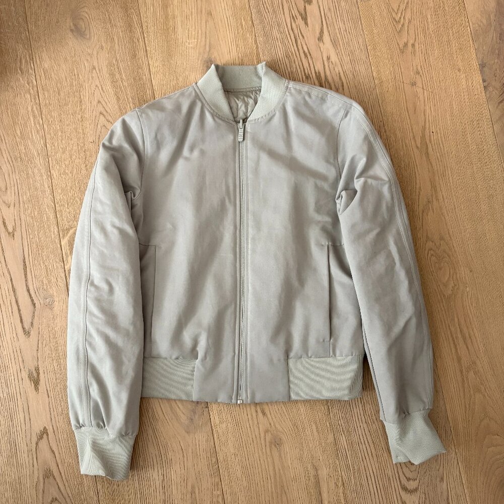 Lululemon size 6 Non-Stop Reversible Cotton Bomber